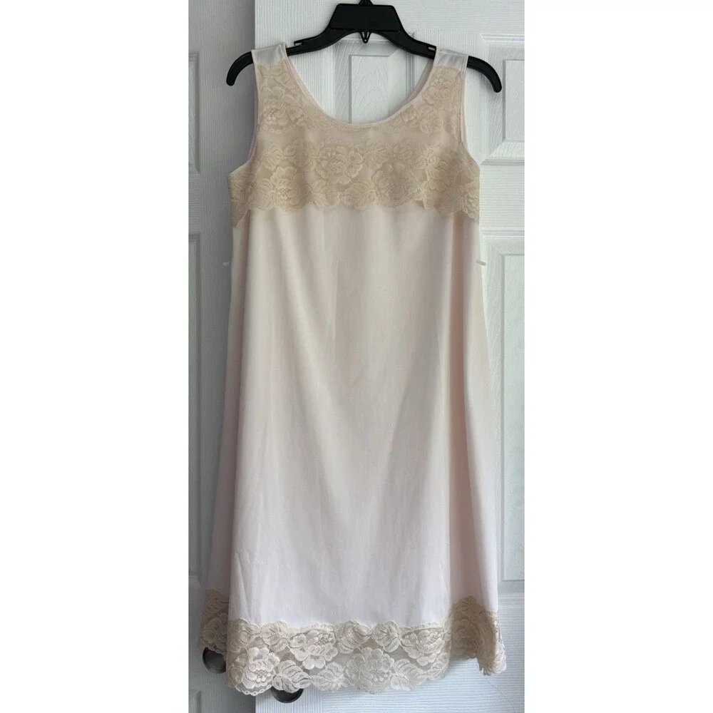VTG 1960’s Era Pink Nylon And Beige Floral Lace Nightie Nightgown Coquette